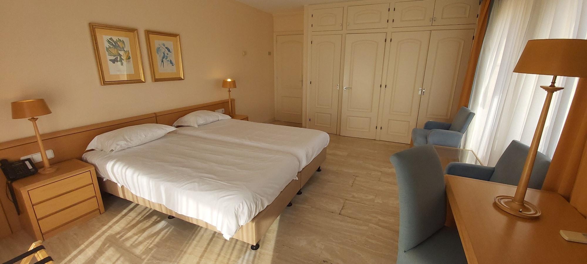 Van Der Valk Hotel Barcarola Sant Feliu de Guíxols Esterno foto